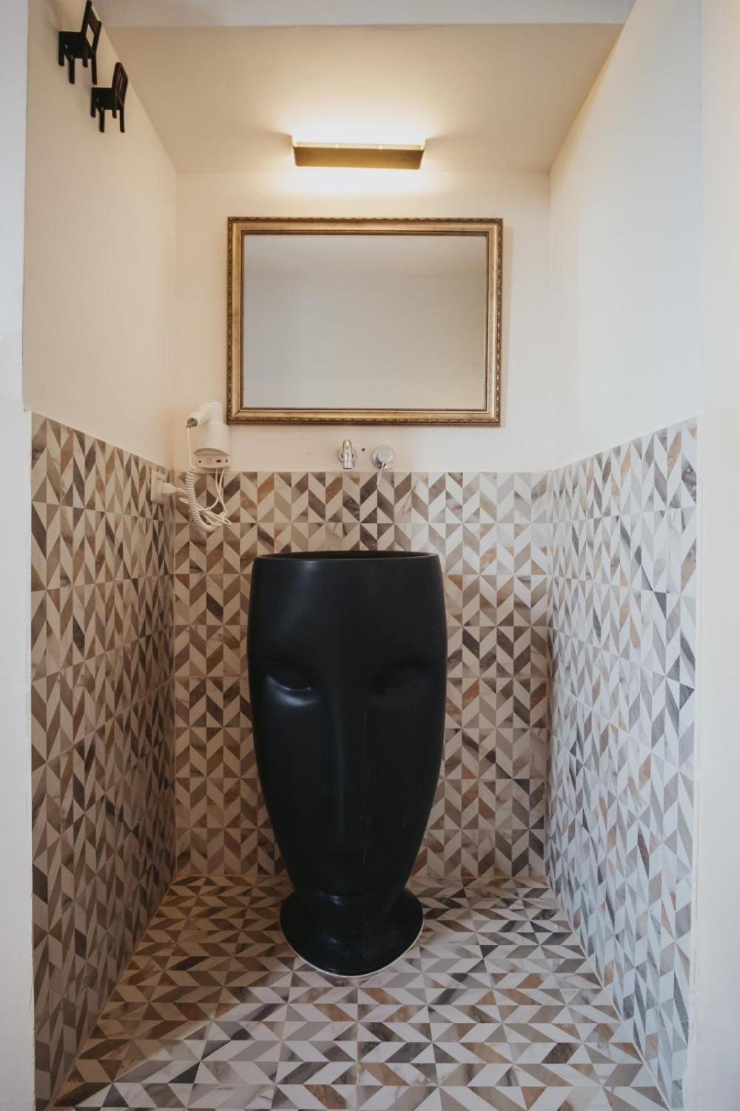 Colosseum Rooms Rome Bagian luar foto